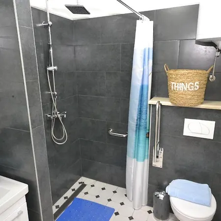 Blue - With Pool Διαμέρισμα Postira