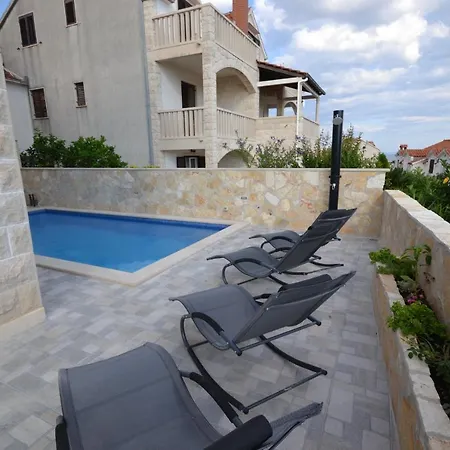 Διαμέρισμα Blue - With Pool Postira